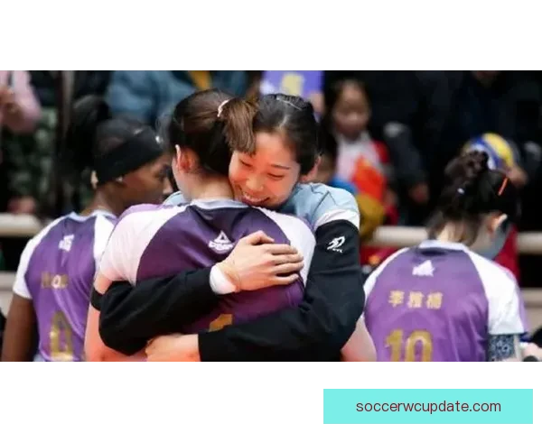 华子坦言比赛替补原因是因内急临时离场上厕所